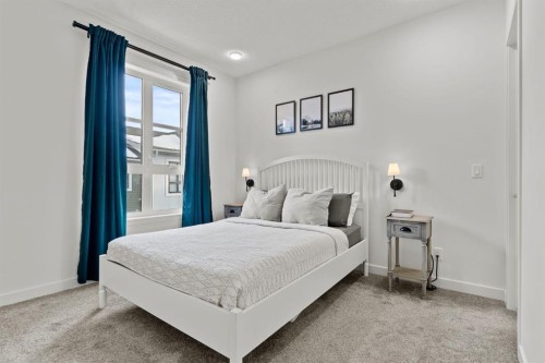 1402-100 Walgrove Court Se, Calgary, AB - Indoor Photo Showing Bedroom