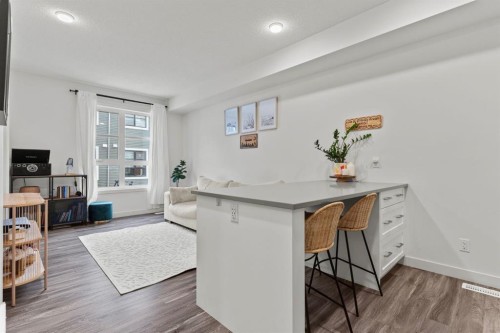 1402-100 Walgrove Court Se, Calgary, AB - Indoor