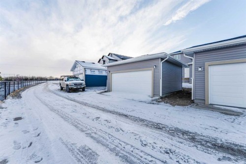 1921 Mccaskill Drive, Crossfield, AB - Outdoor