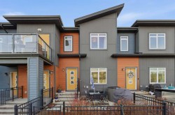 95 Sage Bluff Gate NW Calgary, AB T3R 1T5