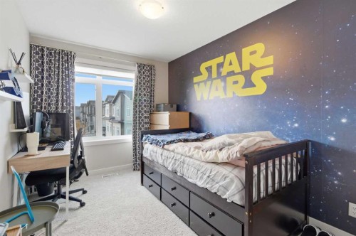 95 Sage Bluff Gate Nw, Calgary, AB - Indoor Photo Showing Bedroom