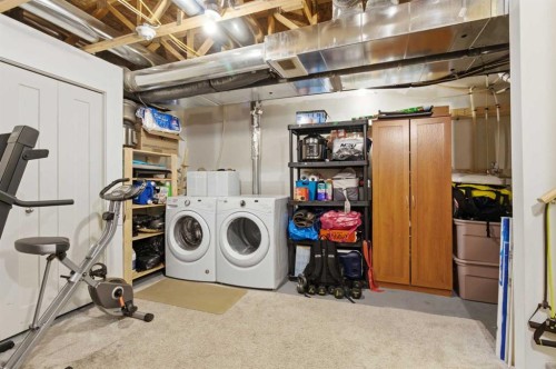 95 Sage Bluff Gate Nw, Calgary, AB - Indoor Photo Showing Laundry Room