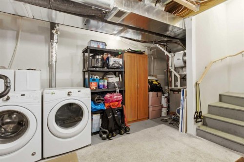 95 Sage Bluff Gate Nw, Calgary, AB - Indoor Photo Showing Laundry Room