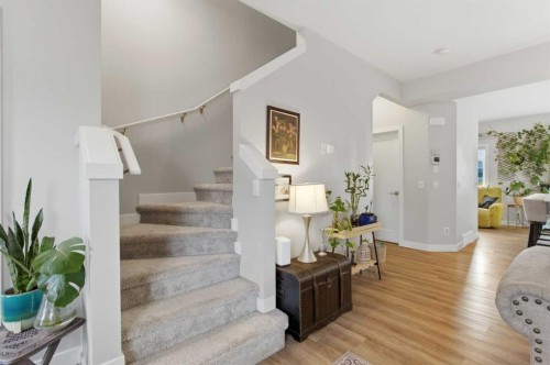 95 Sage Bluff Gate Nw, Calgary, AB - Indoor Photo Showing Other Room