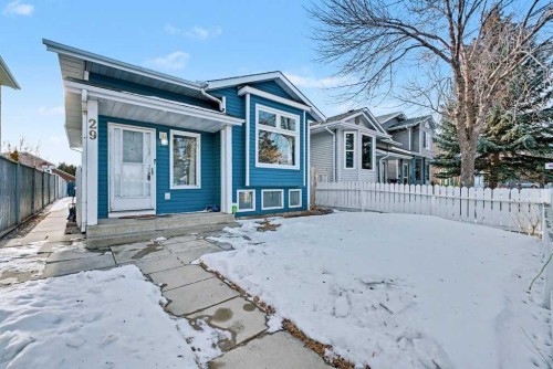 29 Erin Green Way Se, Calgary, AB - Outdoor