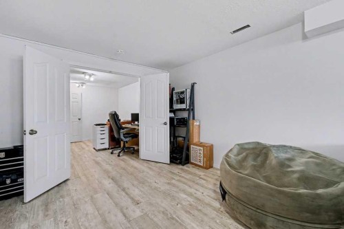 29 Erin Green Way Se, Calgary, AB - Indoor