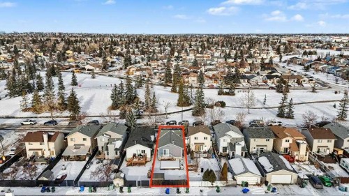 29 Erin Green Way Se, Calgary, AB - Outdoor With View