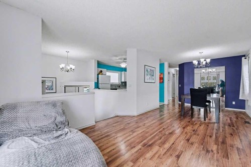 29 Erin Green Way Se, Calgary, AB - Indoor Photo Showing Bedroom