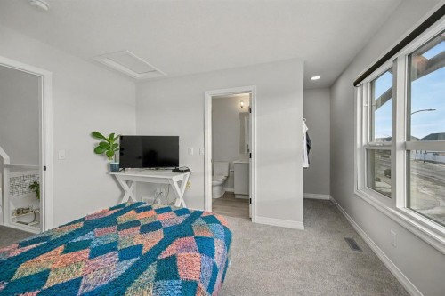 1882 Rangeview Drive Se, Calgary, AB - Indoor Photo Showing Bedroom