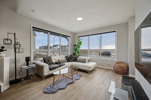 1882 Rangeview Drive Se, Calgary, AB - Indoor Photo Showing Living Room