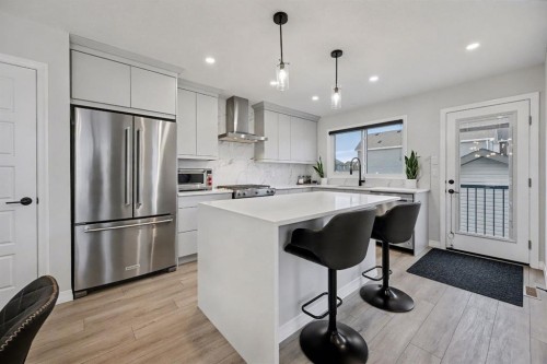 1882 Rangeview Drive Se, Calgary, AB - Indoor Photo Showing Kitchen With Stainless Steel Kitchen With Upgraded Kitchen