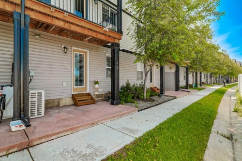 313 Copperpond Landing Se, Calgary, AB - Outdoor