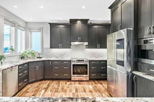 73 Evanspark Way Nw, Calgary, AB - Indoor Photo Showing Kitchen With Upgraded Kitchen