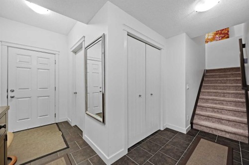 129 Springbluff Boulevard Sw, Calgary, AB - Indoor Photo Showing Other Room