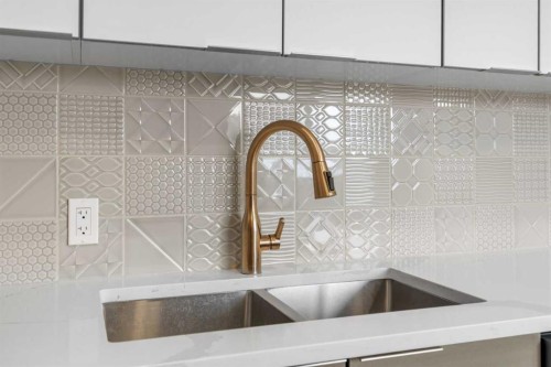 2209 Westmount Road Nw, Calgary, AB - Indoor Photo Showing Kitchen With Double Sink