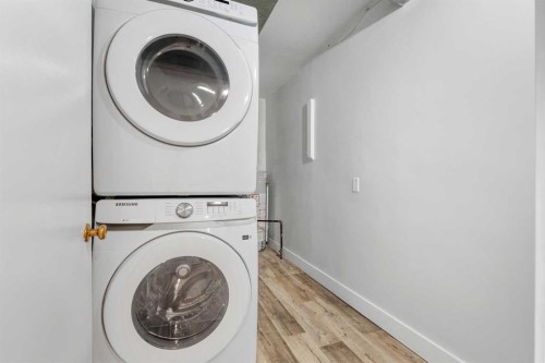 2209 Westmount Road Nw, Calgary, AB - Indoor Photo Showing Laundry Room