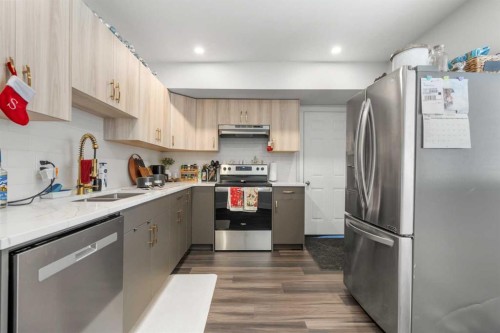 2209 Westmount Road Nw, Calgary, AB - Indoor Photo Showing Kitchen With Double Sink