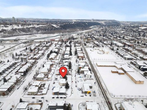 2209 Westmount Road Nw, Calgary, AB - Outdoor With View