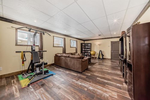 3 Kaylee Crescent, White Sands, AB - Indoor Photo Showing Gym Room