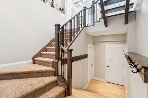 1636 Acton Avenue Sw, Calgary, AB - Indoor Photo Showing Other Room