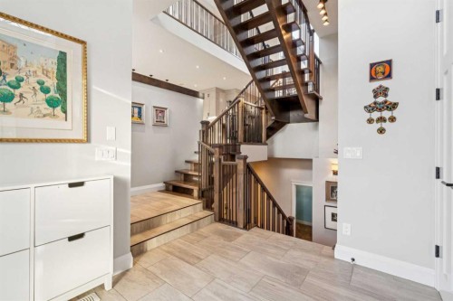 1636 Acton Avenue Sw, Calgary, AB - Indoor Photo Showing Other Room