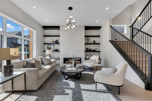 336 Normandy Drive Sw, Calgary, AB - Indoor Photo Showing Other Room