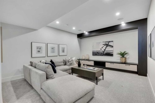 336 Normandy Drive Sw, Calgary, AB - Indoor