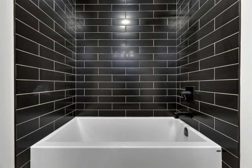 336 Normandy Drive Sw, Calgary, AB - Indoor