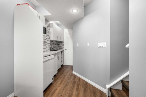 353 Windrow Crescent Sw, Airdrie, AB - Indoor Photo Showing Other Room