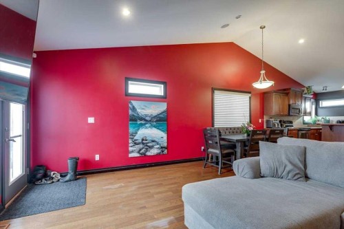 114 Jenner Crescent, Red Deer, AB - Indoor Photo Showing Other Room