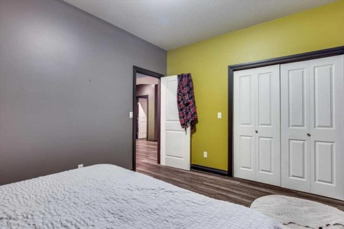 114 Jenner Crescent, Red Deer, AB - Indoor Photo Showing Bedroom