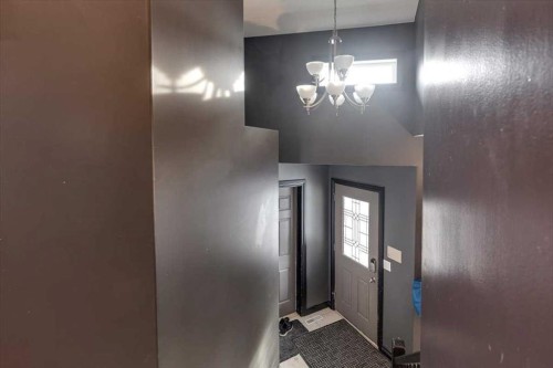 114 Jenner Crescent, Red Deer, AB - Indoor Photo Showing Other Room