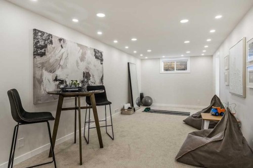 1571 Windsor Street Nw, Calgary, AB - Indoor