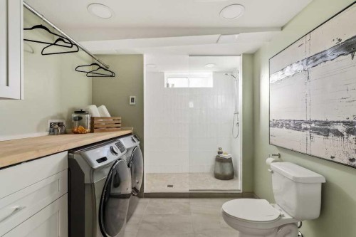 1571 Windsor Street Nw, Calgary, AB - Indoor Photo Showing Laundry Room