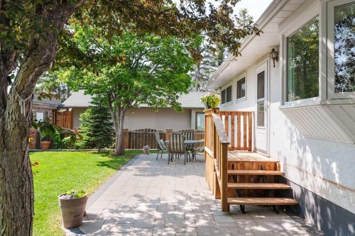 1571 Windsor Street Nw, Calgary, AB - Outdoor With Deck Patio Veranda With Exterior