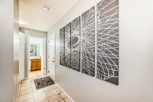 8-122 Bow Ridge Crescent, Cochrane, AB - Indoor Photo Showing Other Room