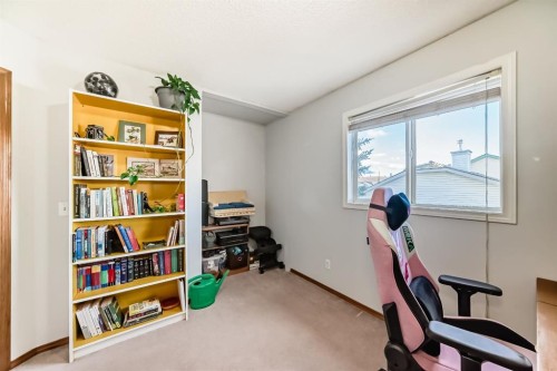 8-122 Bow Ridge Crescent, Cochrane, AB - Indoor Photo Showing Office