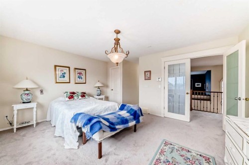 68 Strathlea Close Sw, Calgary, AB - Indoor Photo Showing Bedroom