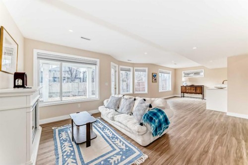 68 Strathlea Close Sw, Calgary, AB - Indoor