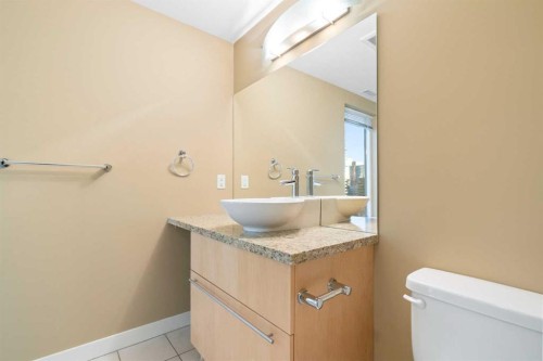 1503-215 13 Avenue Sw, Calgary, AB - Indoor Photo Showing Bathroom