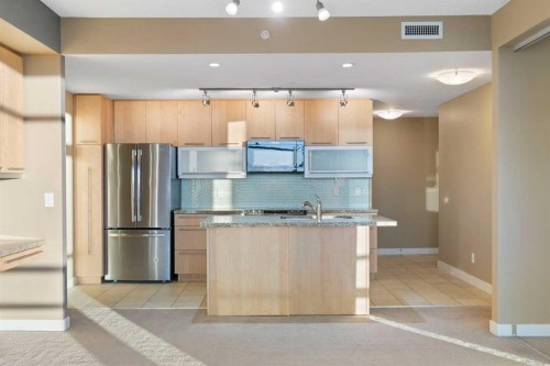1503-215 13 Avenue Sw, Calgary, AB - Indoor Photo Showing Kitchen