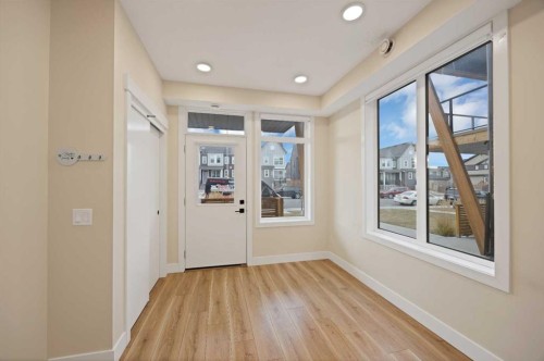 812-10060 46 Street Ne, Calgary, AB - Indoor Photo Showing Other Room