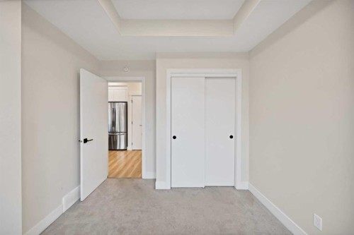 812-10060 46 Street Ne, Calgary, AB - Indoor Photo Showing Other Room