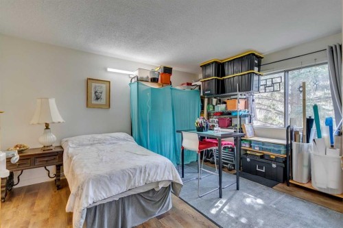35B-231 Heritage Drive Se, Calgary, AB - Indoor Photo Showing Bedroom