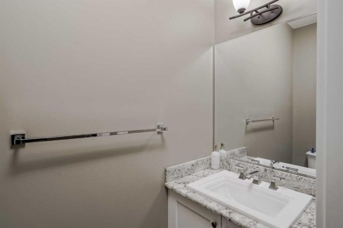 60 Sheep River Heights, Okotoks, AB - Indoor Photo Showing Bathroom