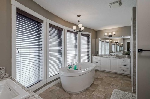 60 Sheep River Heights, Okotoks, AB - Indoor Photo Showing Bathroom