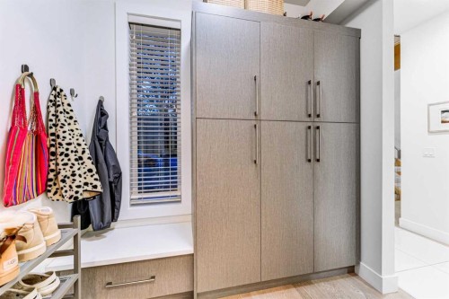 116 34A Street Nw, Calgary, AB - Indoor