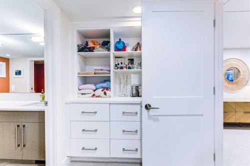 116 34A Street Nw, Calgary, AB - Indoor