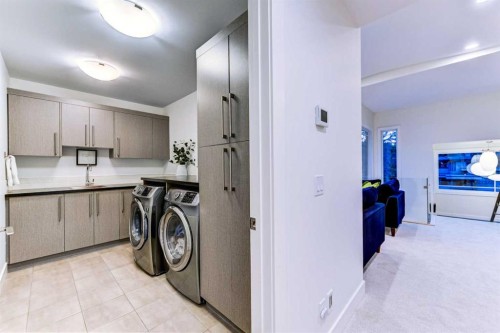 116 34A Street Nw, Calgary, AB - Indoor Photo Showing Laundry Room