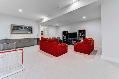 116 34A Street Nw, Calgary, AB - Indoor